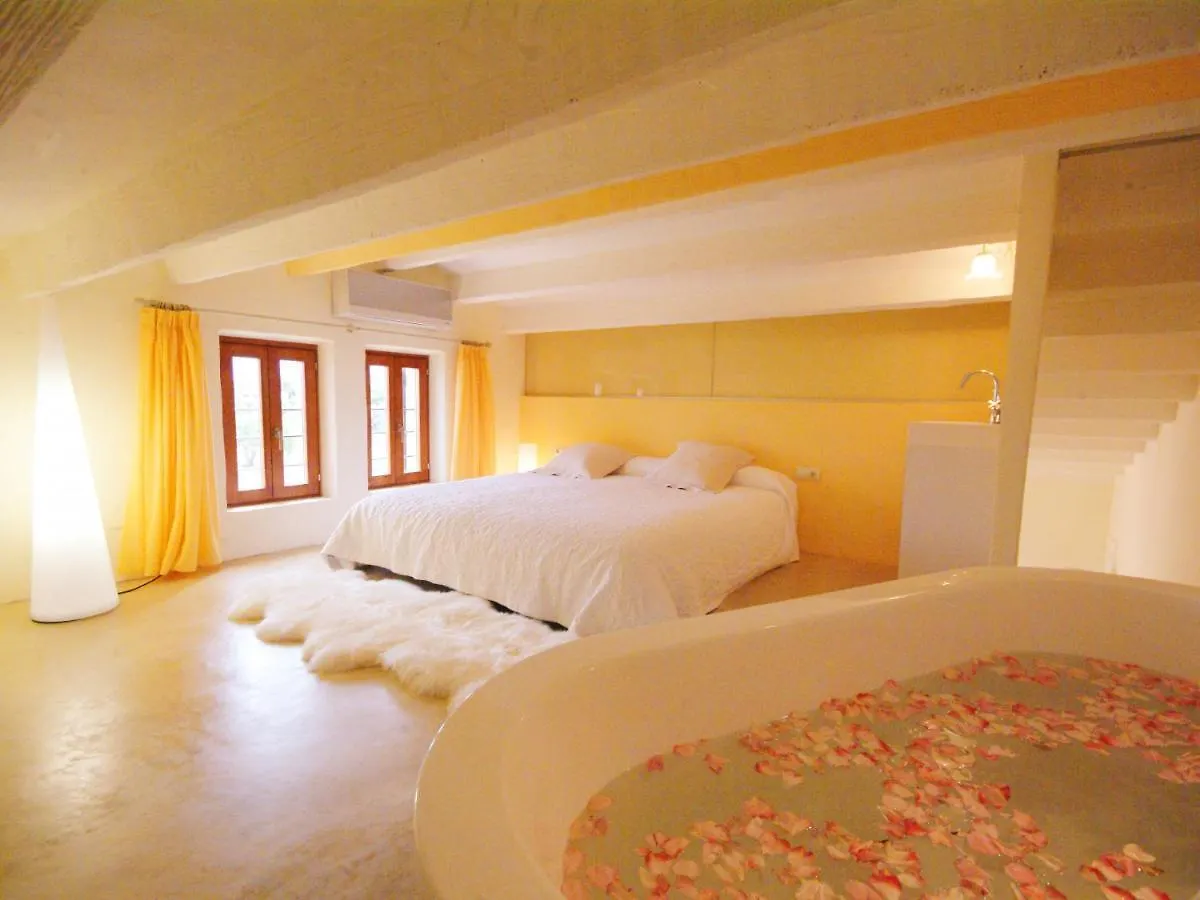Villa Barcares Petit, piscina, jardines junto a playa en Alcudia  Alcúdia