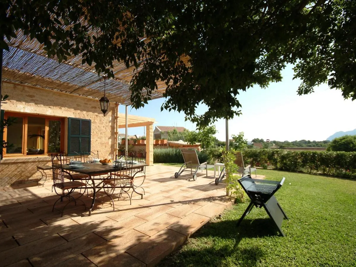Villa Barcares Petit, piscina, jardines junto a playa en Alcudia Alcúdia